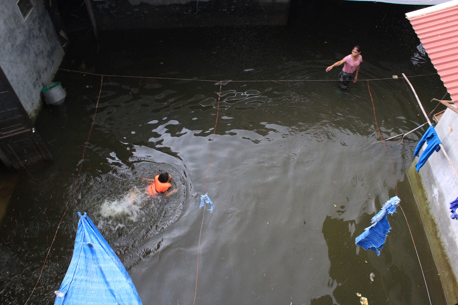 dan vung lut ha noi boi giua san tam doc duong lang