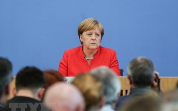 Truyền thông Đức đưa tin Thủ tướng Merkel đột nhiên 