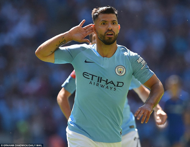 aguero lap cu dup man city gianh sieu cup anh 58179