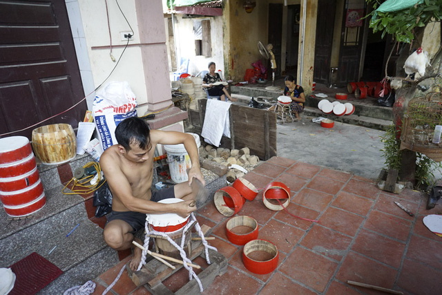 ngoi lang thu phu trong mat na trung thu hoi ha vao mua