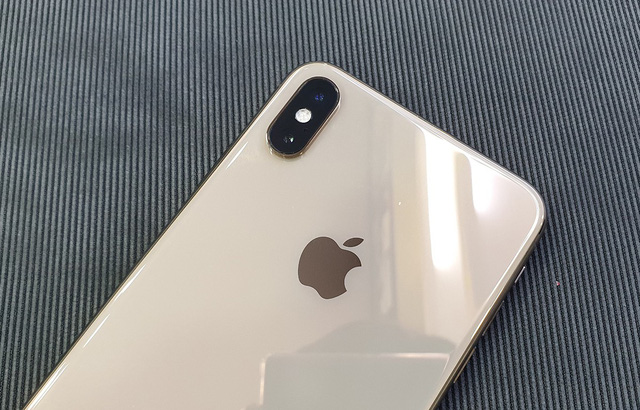 iphone xs max xach tay ve viet nam truoc thoi diem len ke ban gia 79 trieu dong