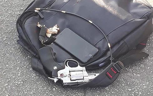 15 phút hỗn chiến, nổ súng giết người của hai nhóm giang hồ trên quốc lộ 1A 15 phut hon chien no sung giet nguoi cua hai nhom giang ho tren quoc lo 1a