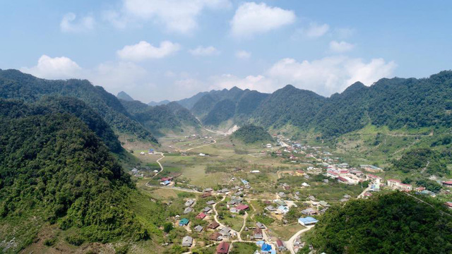 lac vao thung lung hang kia dep yen binh nhu co tich