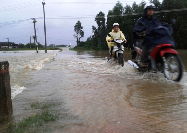 cac tinh nam trung bo tiep tuc co mua lon