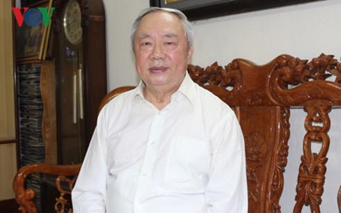 ong vu mao phe binh kem ngai dung cham dan toi suy thoai