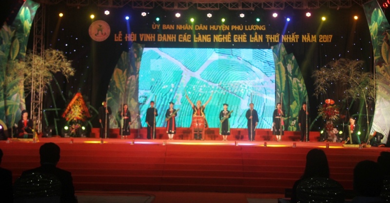 le hoi vinh danh cac lang nghe che huyen phu luong lan thu nhat