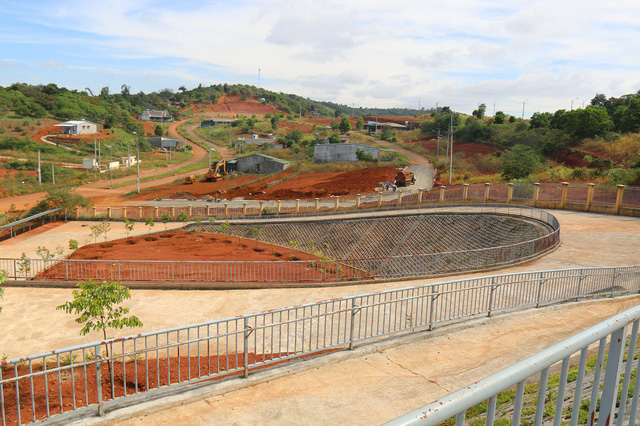 phong hoc nam tren dinh doi trung tam cho tre khuyet tat khong dam nhan tre khuyet tat