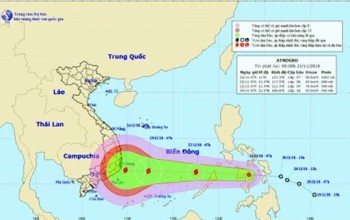 Áp thấp nhiệt đới có gió giật mạnh đang tiến vào biển Đông