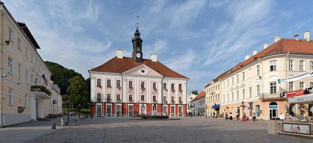 tai sao lai goi estonia la vien ngoc bi an cua dong au