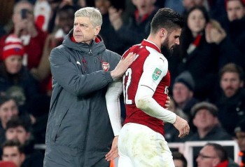 Arsenal trả giá đắt cho tấm vé vào bán kết League Cup